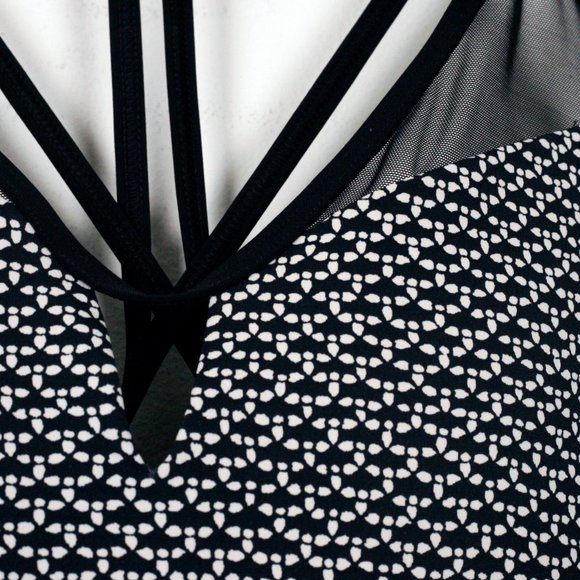 Lululemon Wave Wanderer One Piece SwimSuit Small 4 - Picture 5 of 12